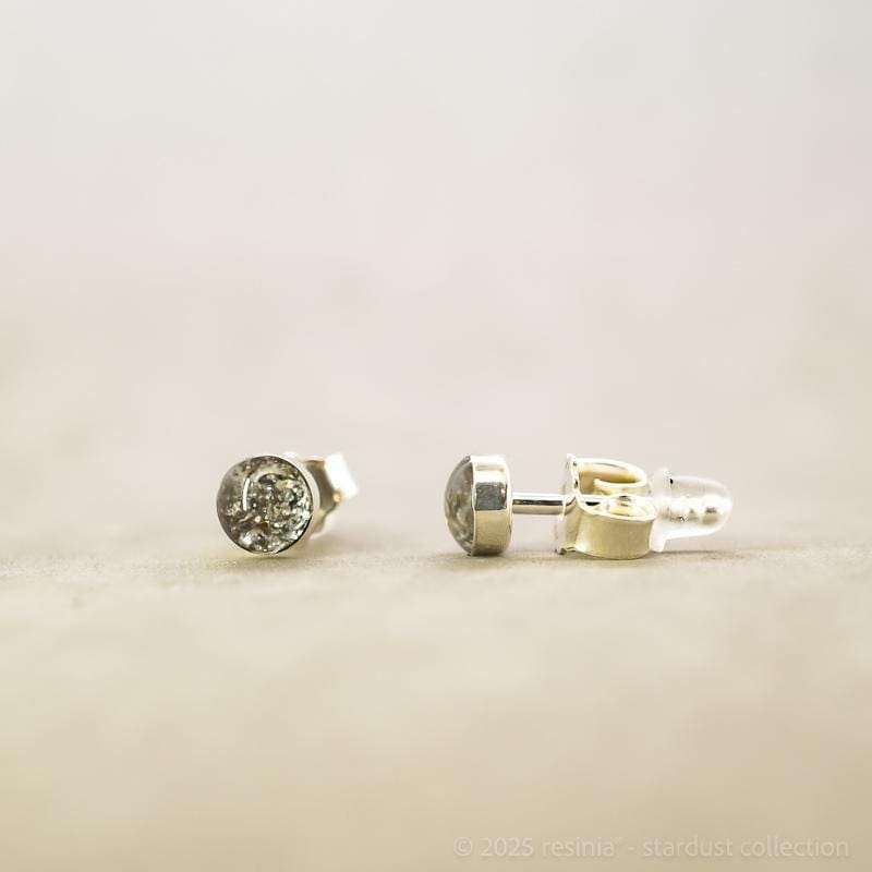 Ohrstecker Gemini – 4 mm, 925 Silber mit Meteoritenstaub – Bild 7